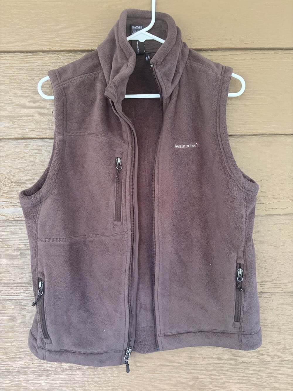 Avalanche XL Thermal Vest for Outdoor Enthusiasts